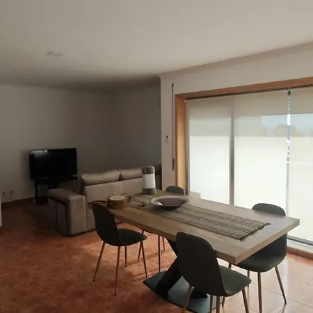 Apartamento 2 Bedrooms Front Flat *