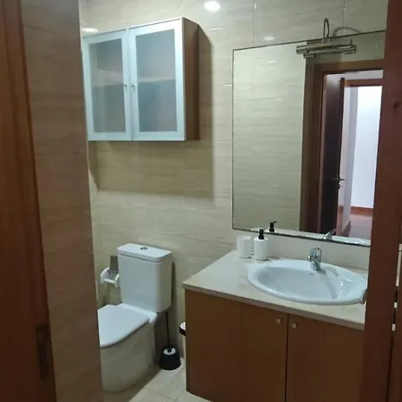 2 Bedrooms Front Flat * Apúlia