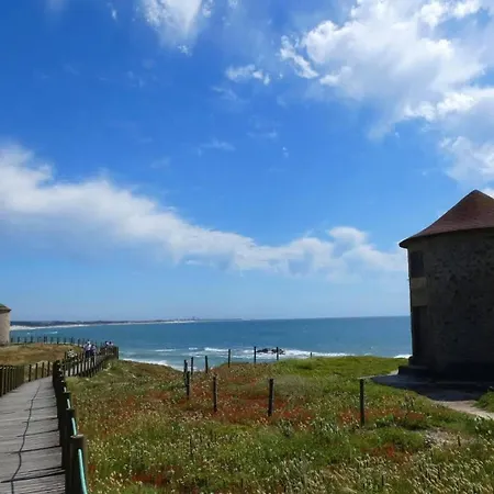 2 Bedrooms Front Flat Apartamento